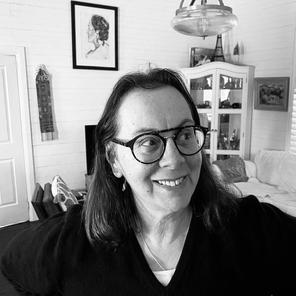 Meet your Posher, Suzanne - Picture 1 of 1